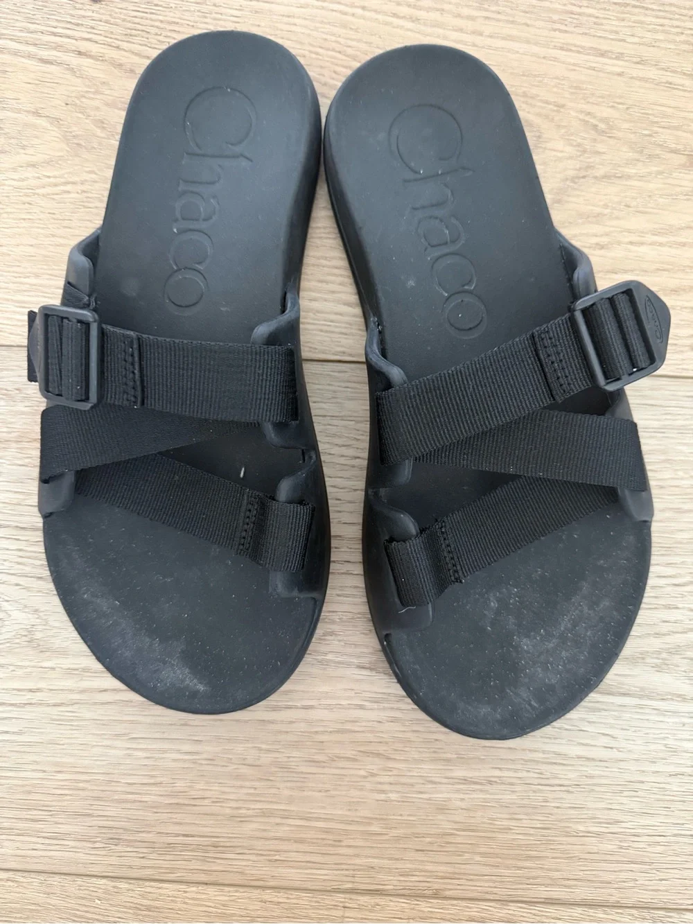 Chaco Men’s Size 10 Black Waterproof Slides Sandals Comfort Outdoor Travel